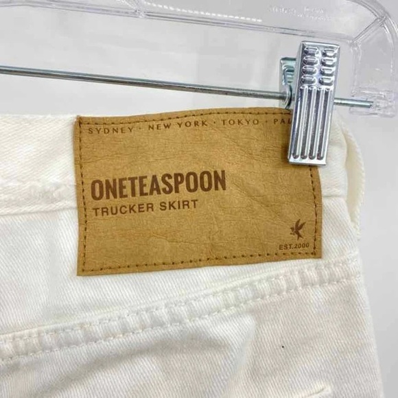One Teaspoon Womens Size 25 White Beauty Trucker Mid Waist Denim Jean Skirt - Picture 8 of 12